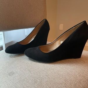 Target size 8 black heels. NWT
